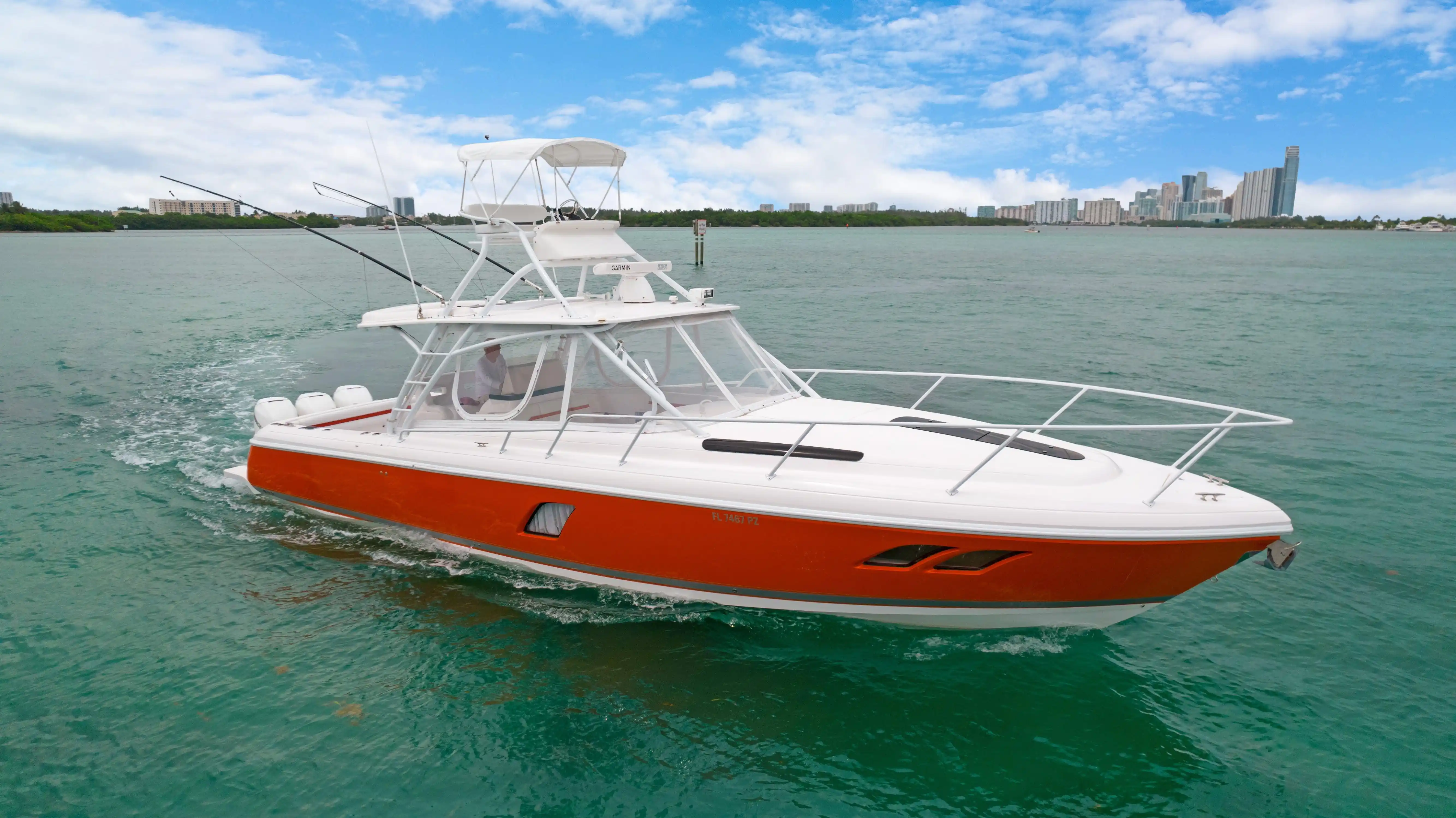 Intrepid Powerboats 400 Cuddy Exterior