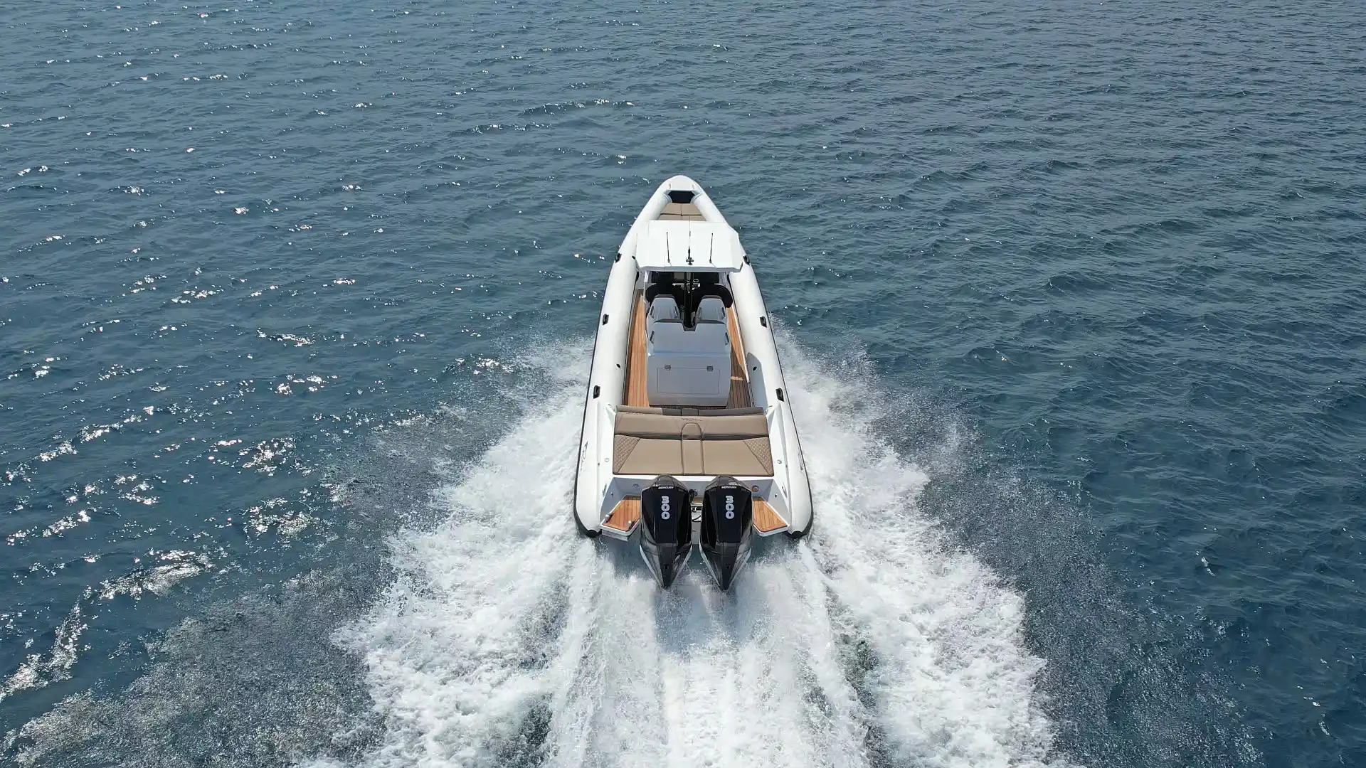 Esterni del Ribco Marine Seafarer 33