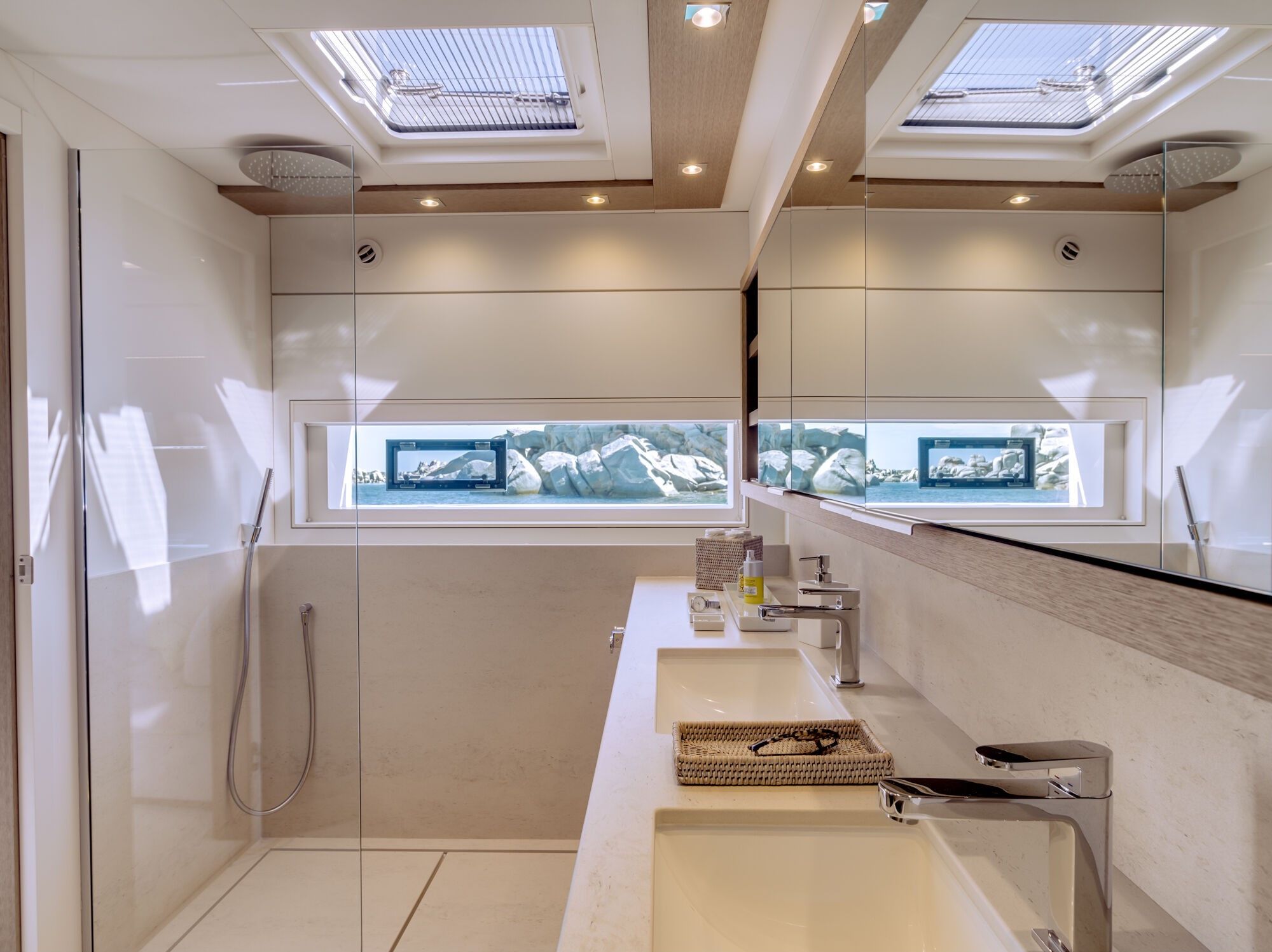 Lagoon SEVENTY 8 Interior