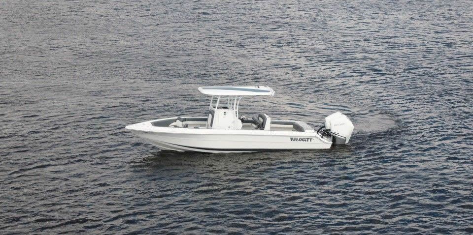 Esterni del Velocity 262CC