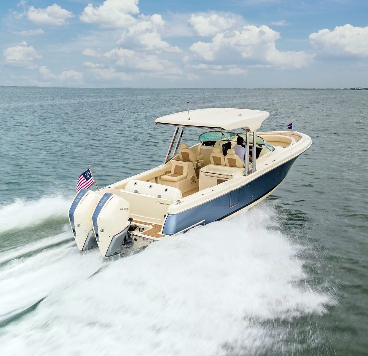 Chris-Craft Calypso 30