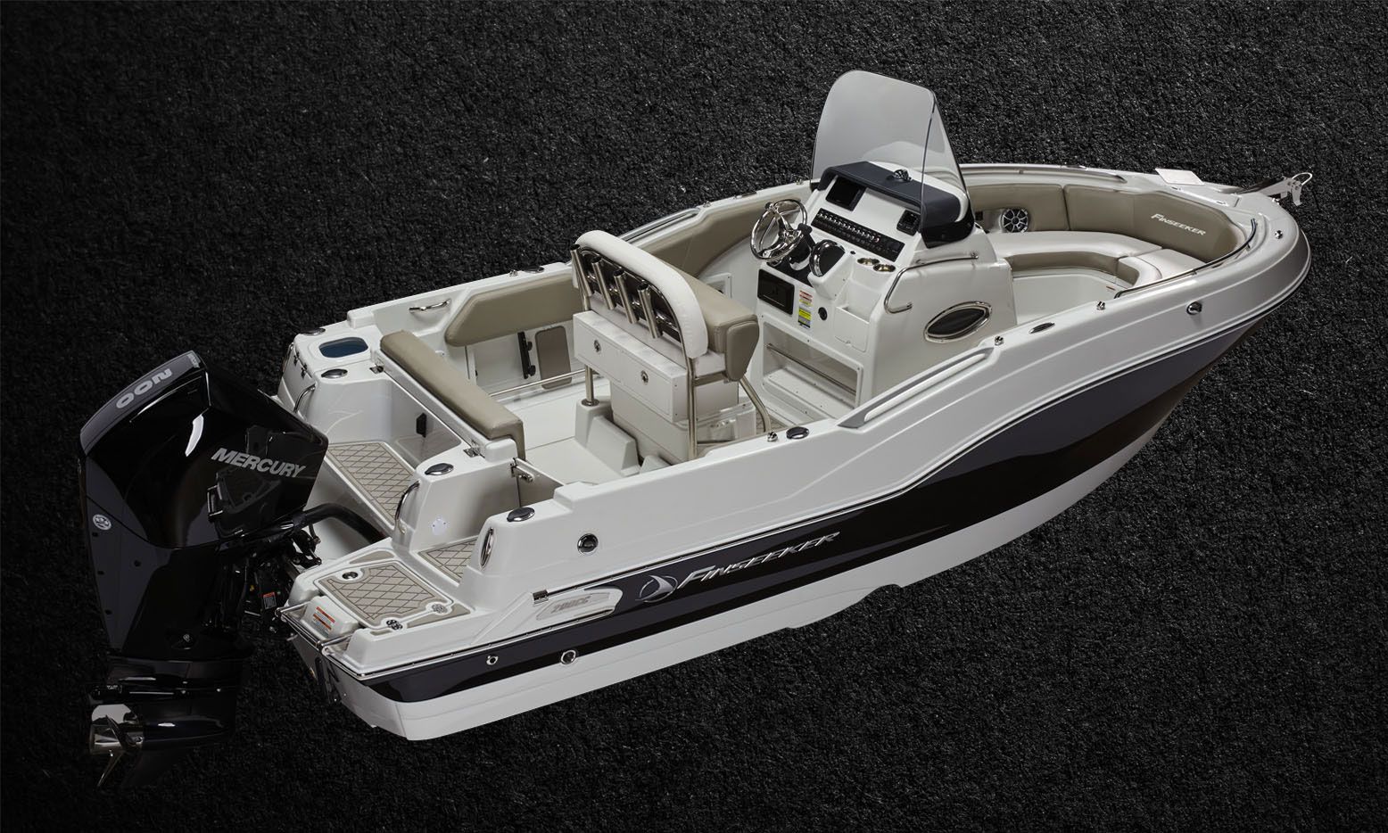 Außenbereich der Crownline 200 CC