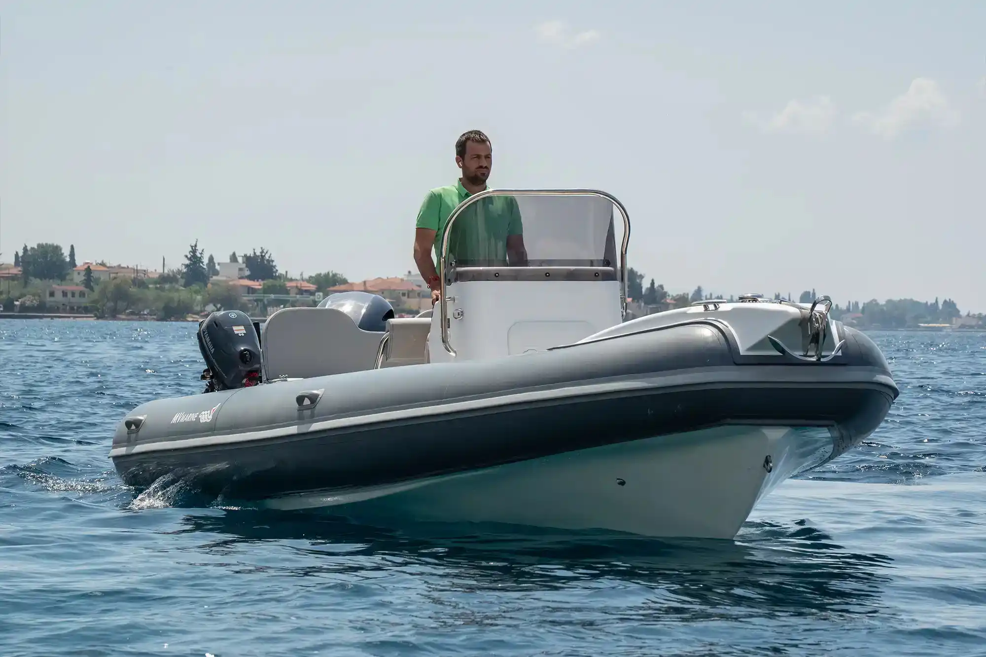 MV Marine MV 700 Interior