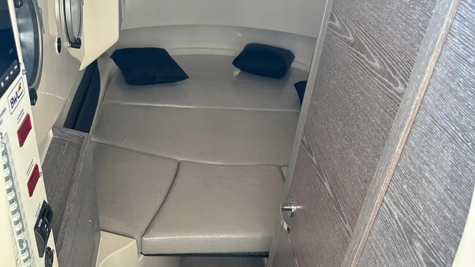 BWA 34 Premium Interior