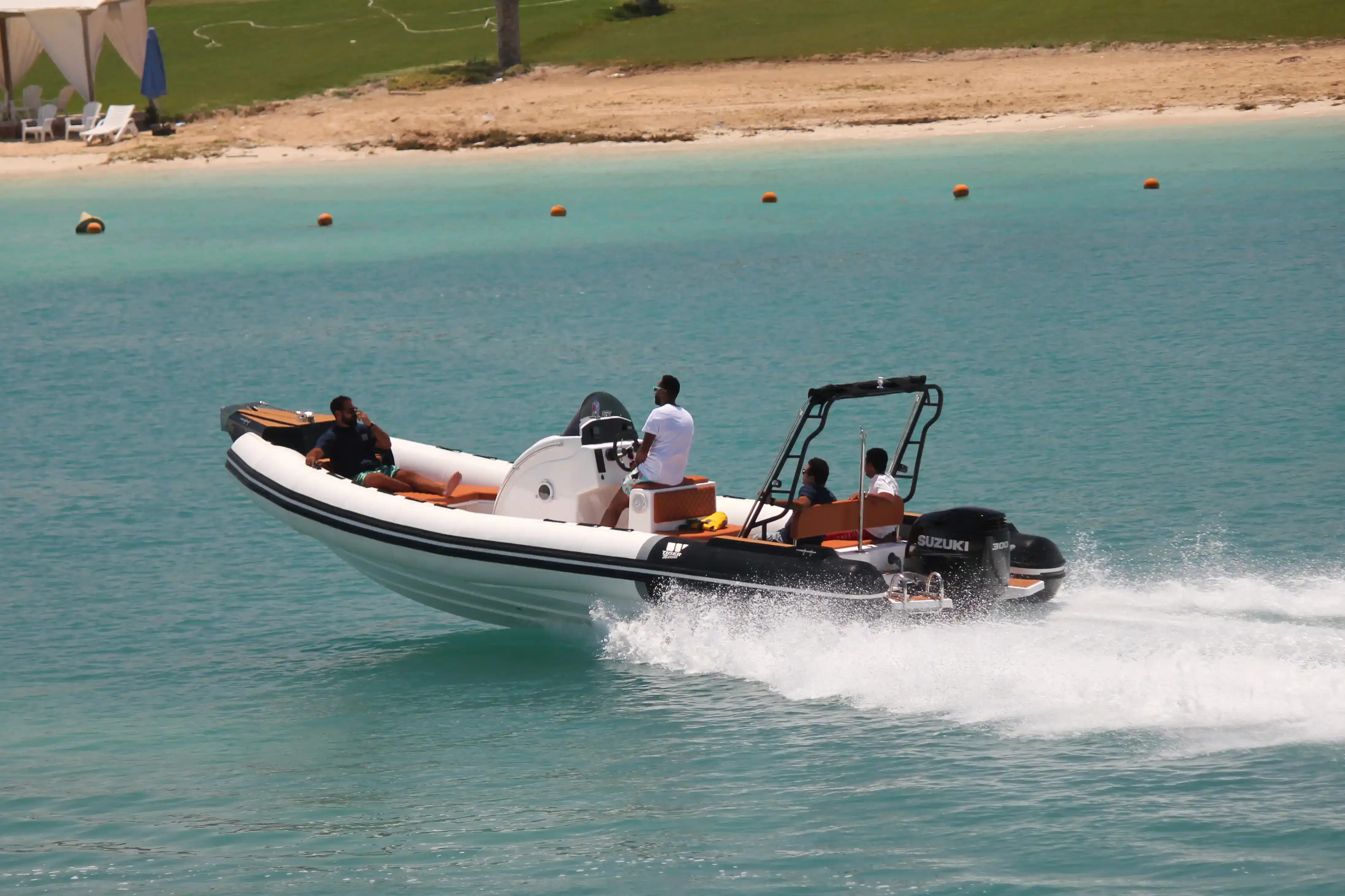 Esterni del Tiger Marine Open 850