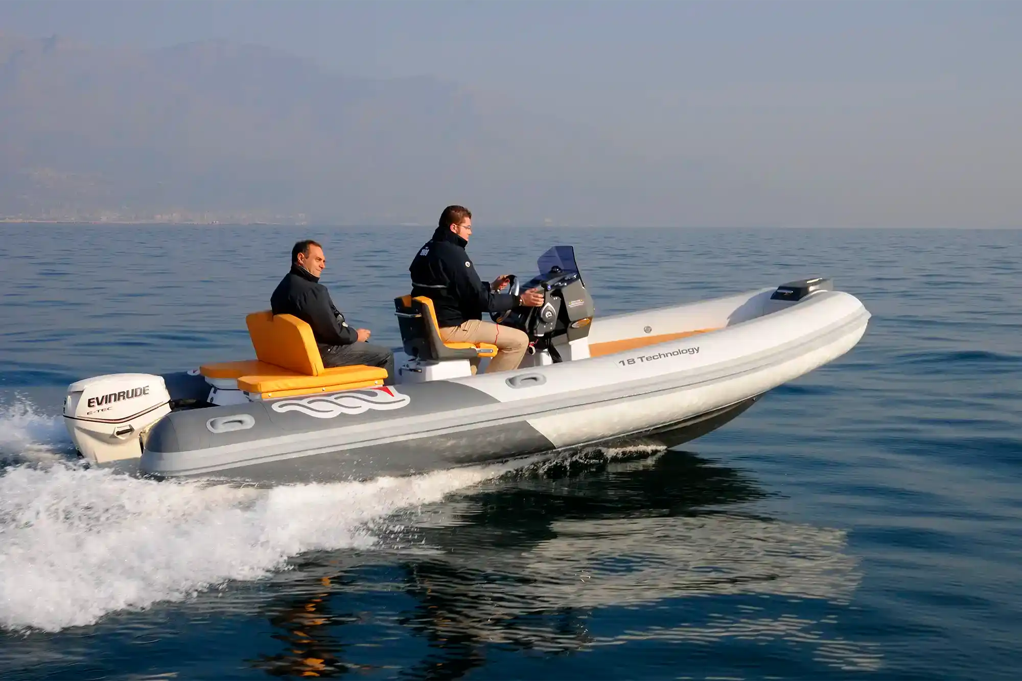 MV Marine 18 Technology Exterior