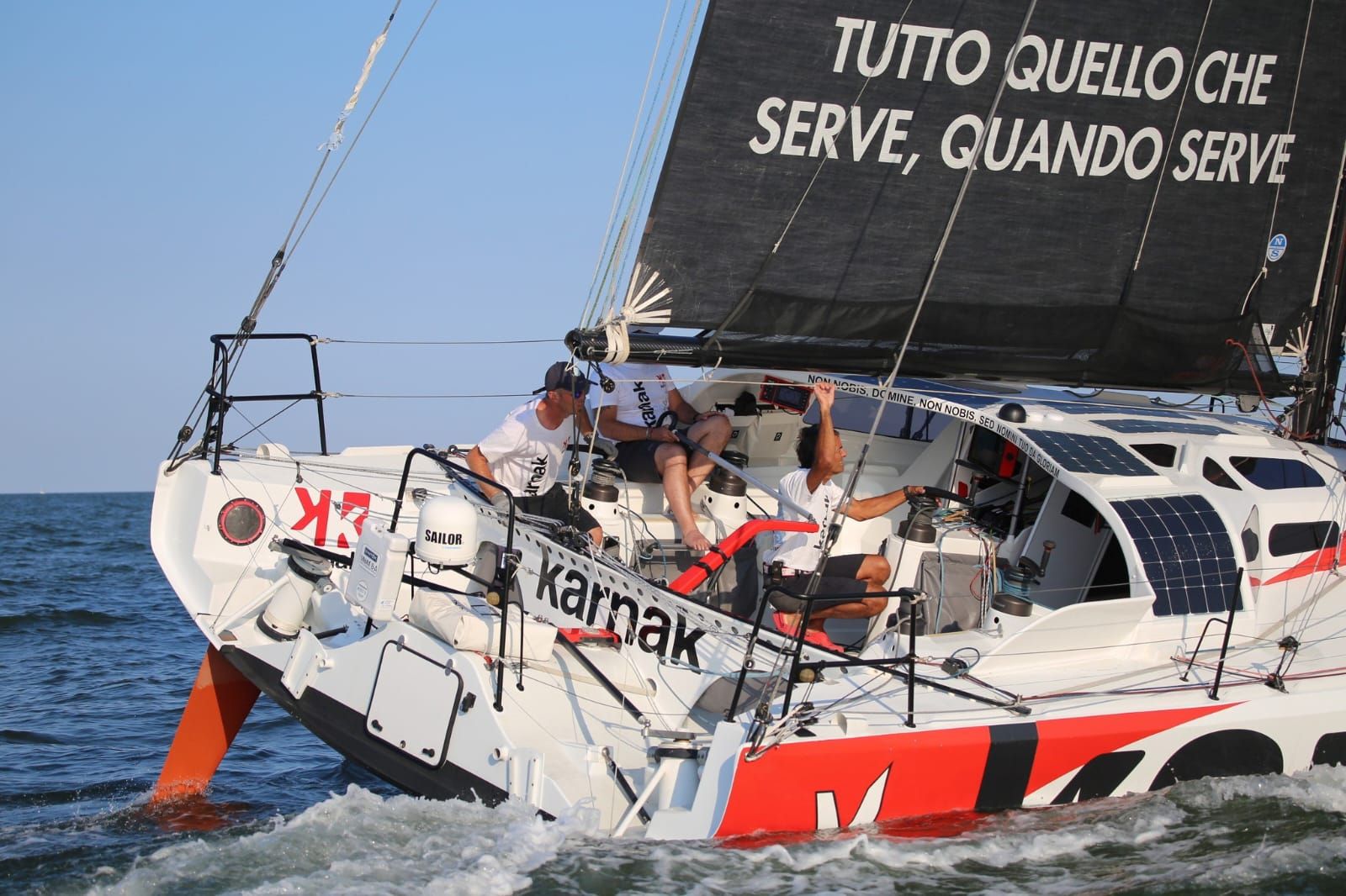 Intérieur du Custom Class 40 Tyker Evolution 3