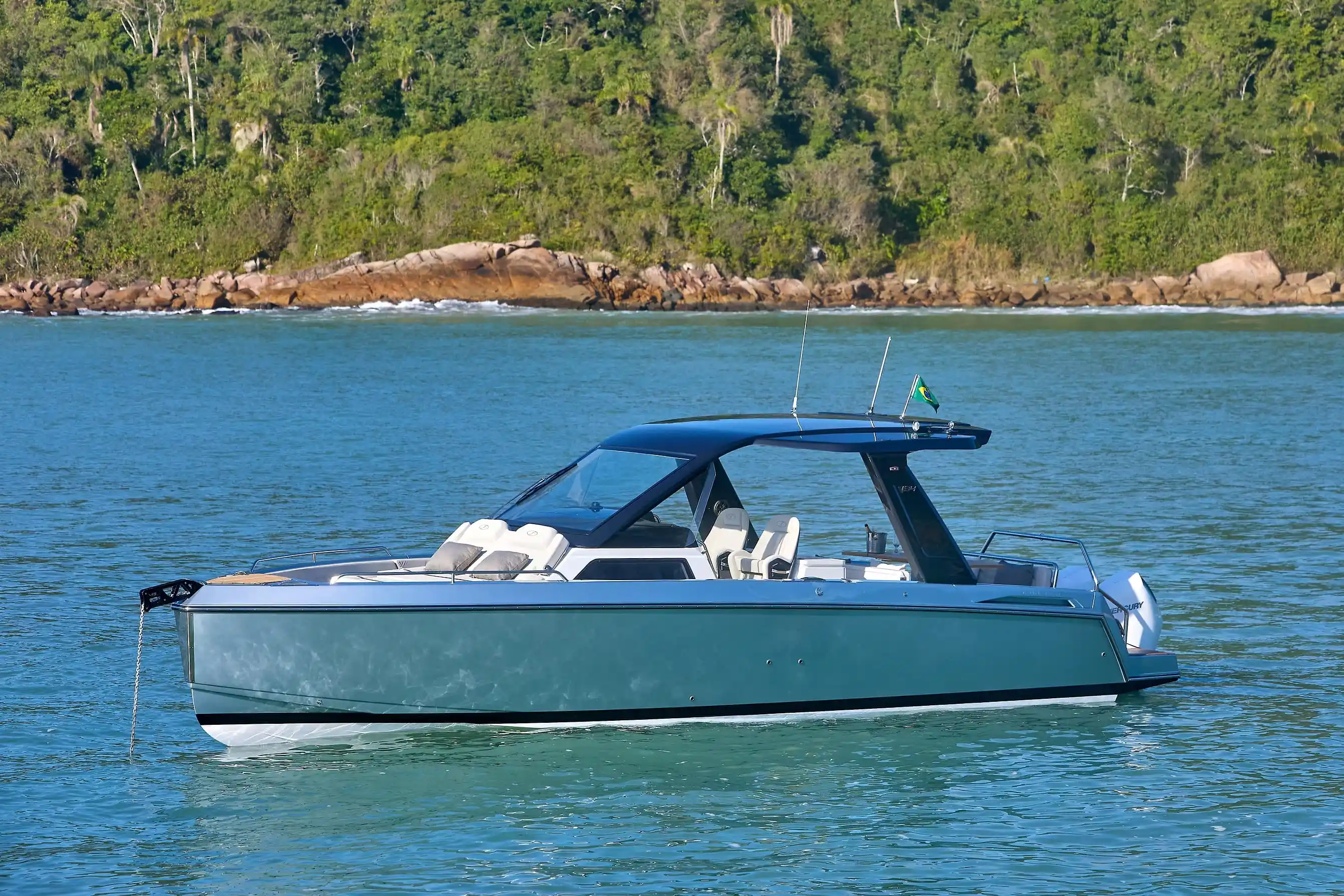 Esterni del Schaefer Yachts V34