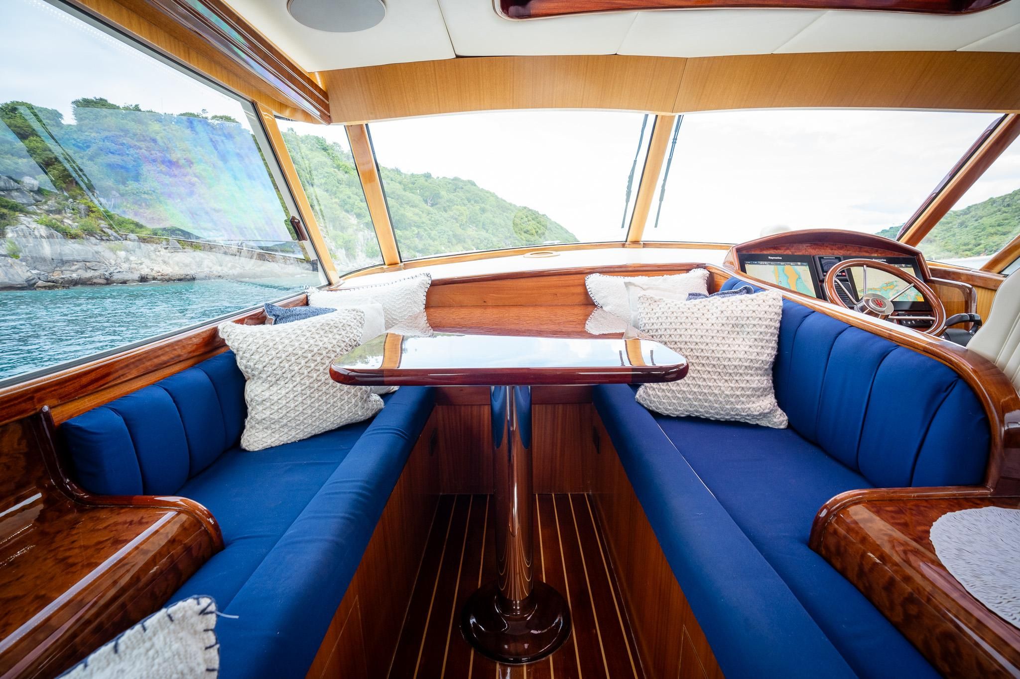 Maverick 50 Custom Cruiser Interior