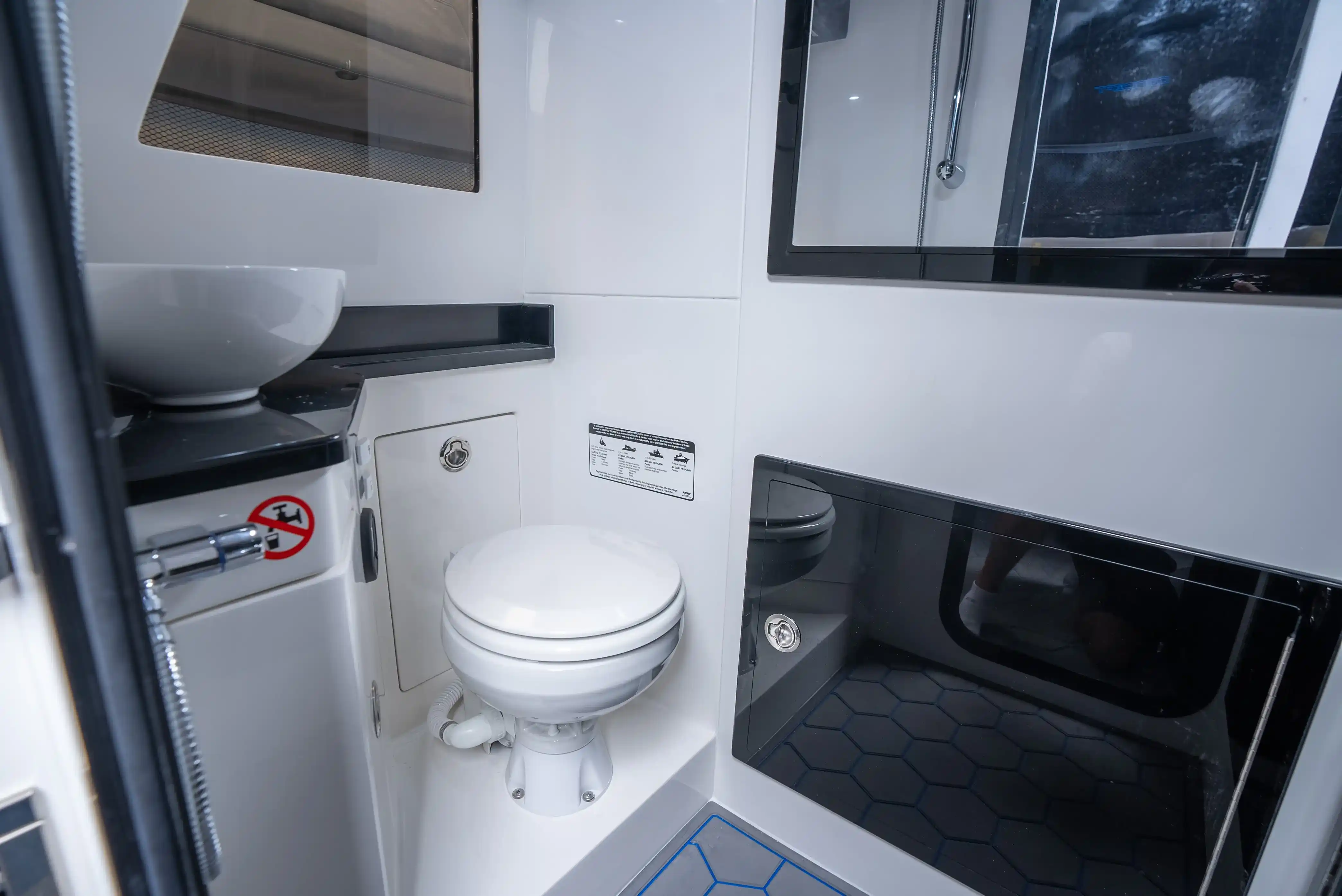 Interior del Concept 4400 Open Deck