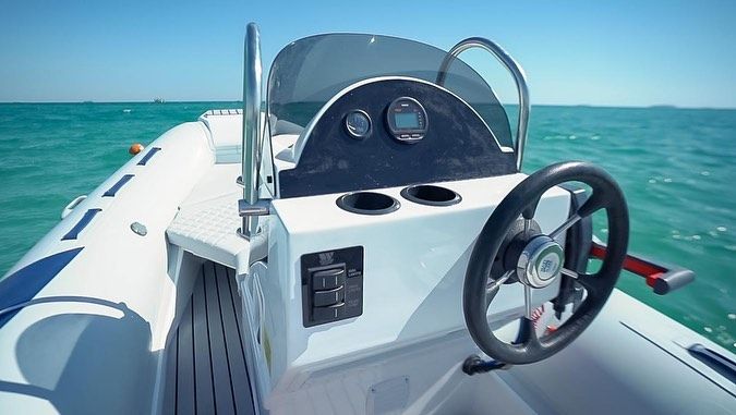 Tiger Marine SportLine 440 Interior
