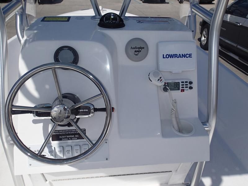 Interior del Dusky 218 RL XF