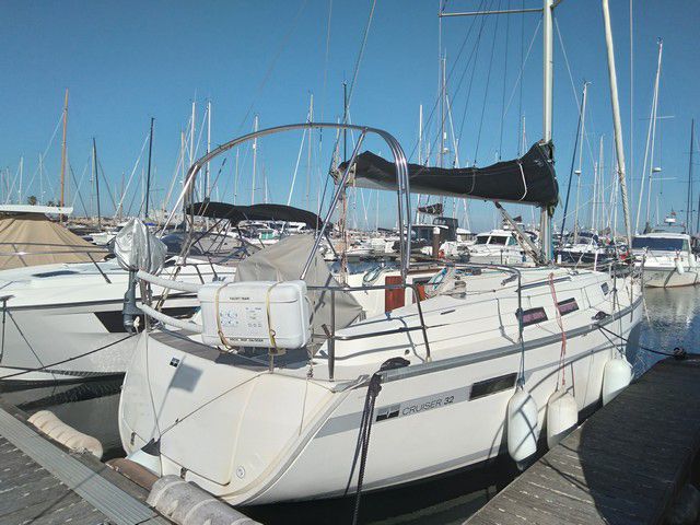 Bavaria Yachts Cruiser 32
