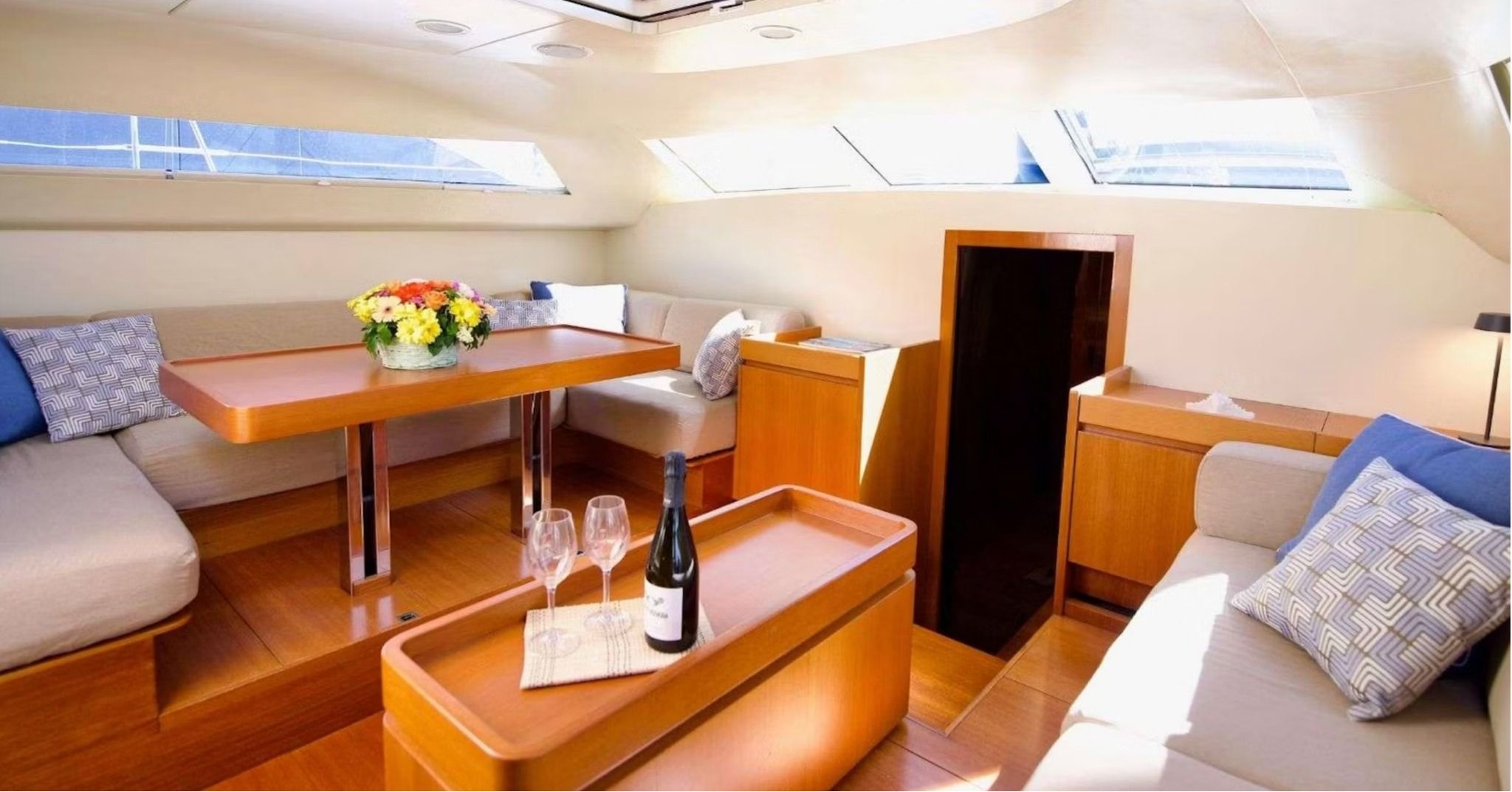 Nautor Swan 76 DS Interior