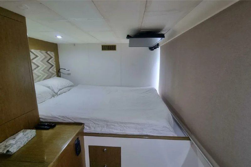 Innenbereich der Powerplay Catamarans 63