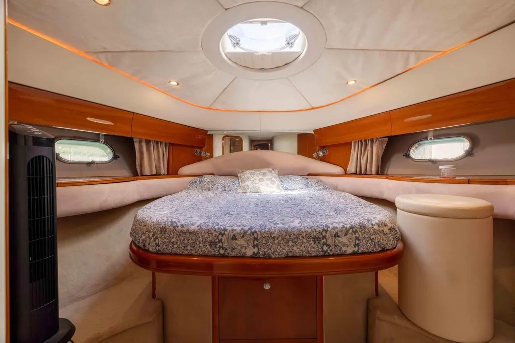 Interieur van de Princess Yachts 61