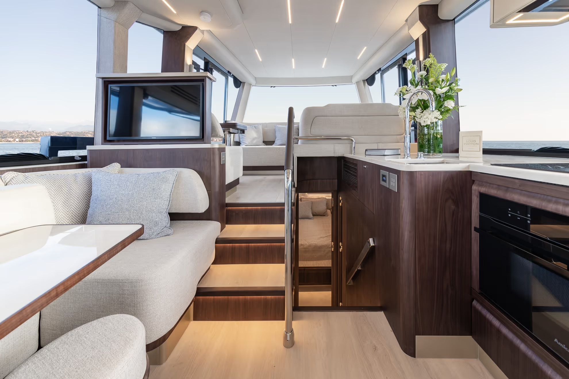 Intérieur du Galeon Yachts 430 Exp