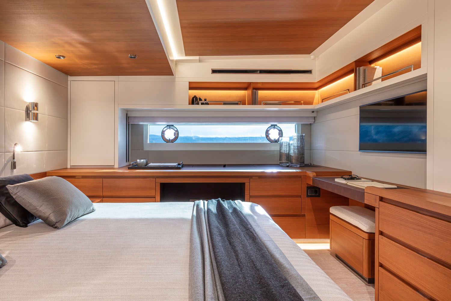 Pardo Yachts E60 Interior