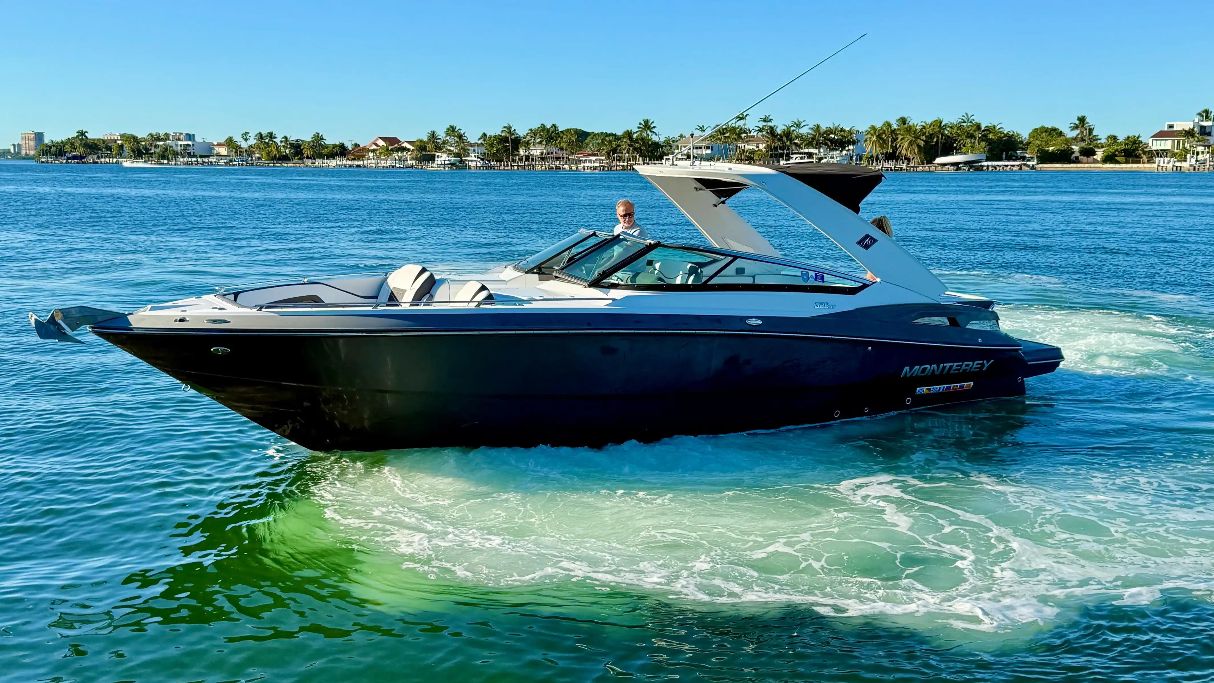 Monterey 328SS