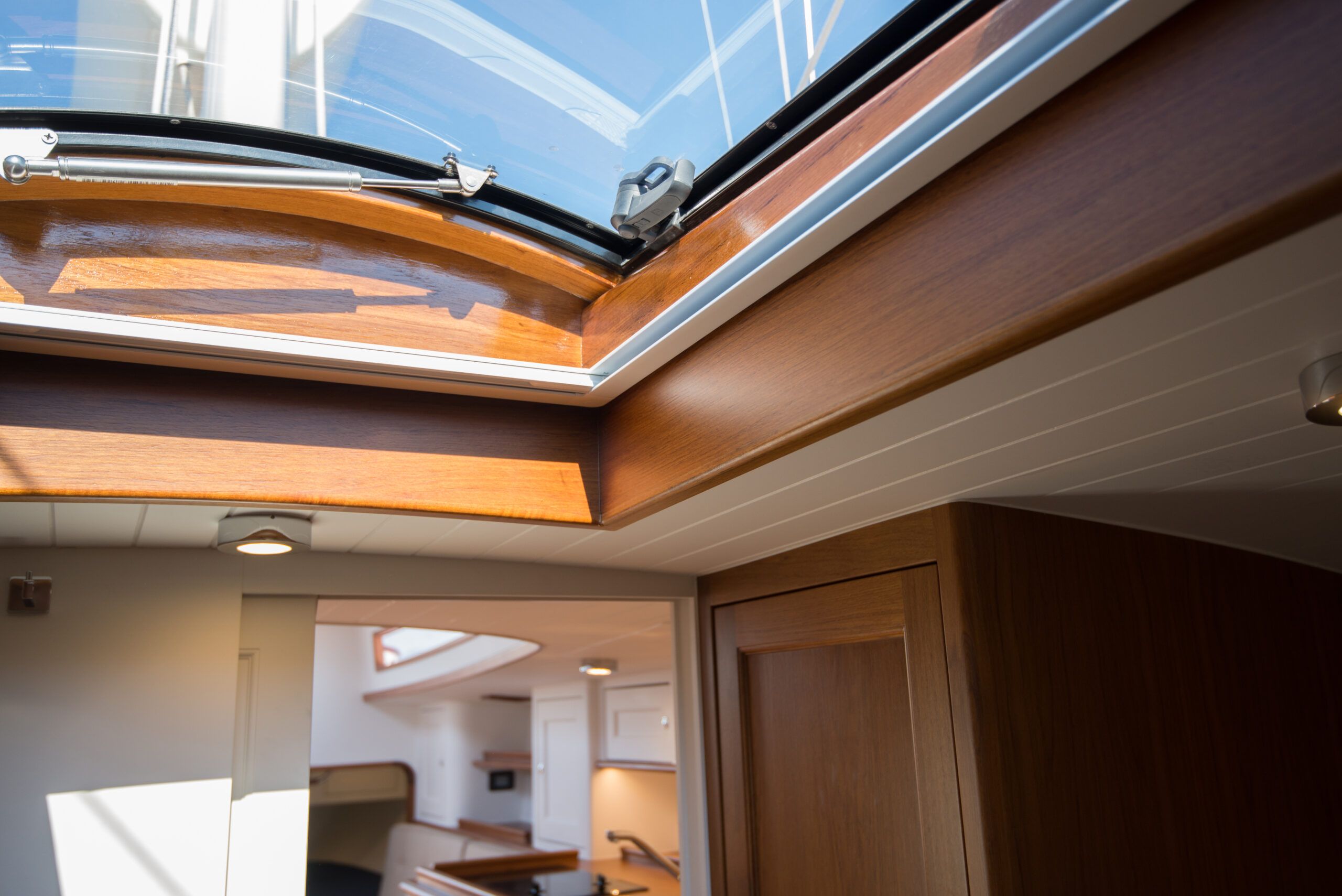 Interior del Leonardo Eagle 54