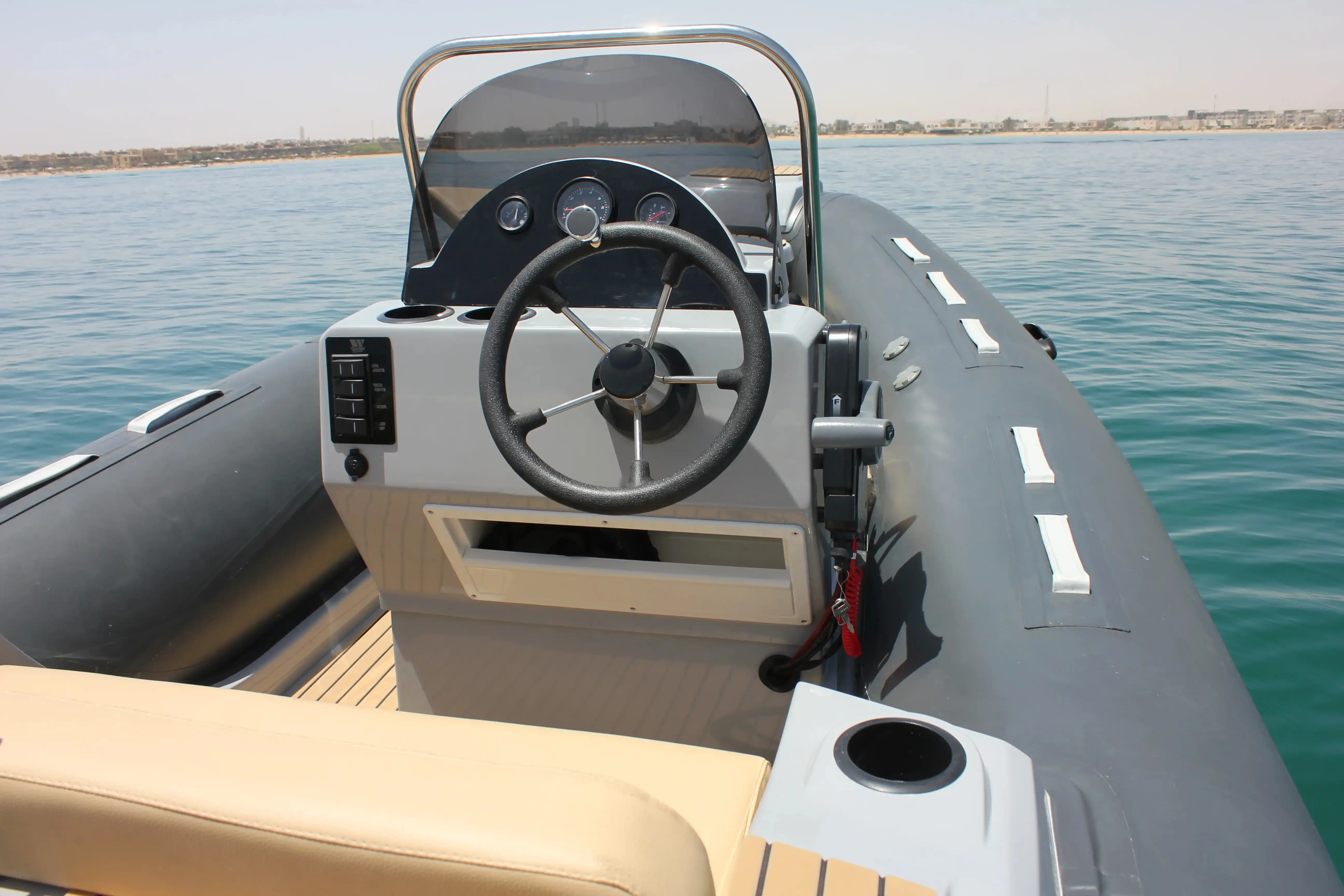 Tiger Marine SportLine 480 Interior