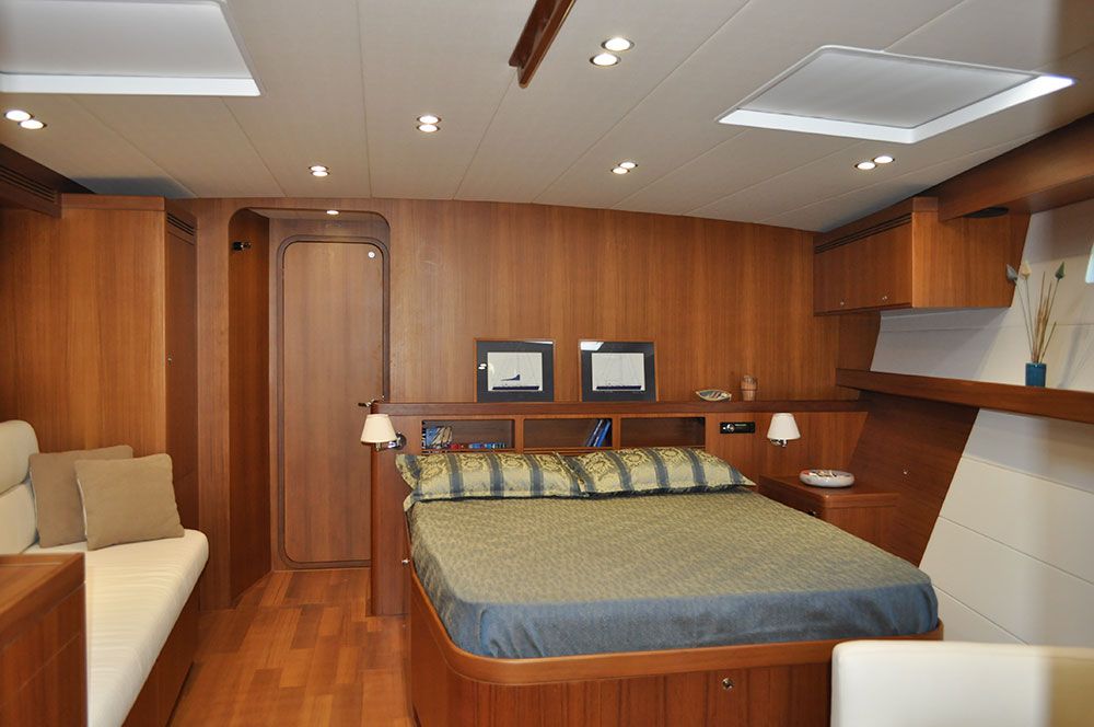 Interior del Comar Comet 100 RS