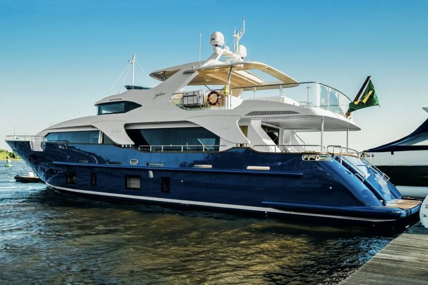 Benetti Delfino 93