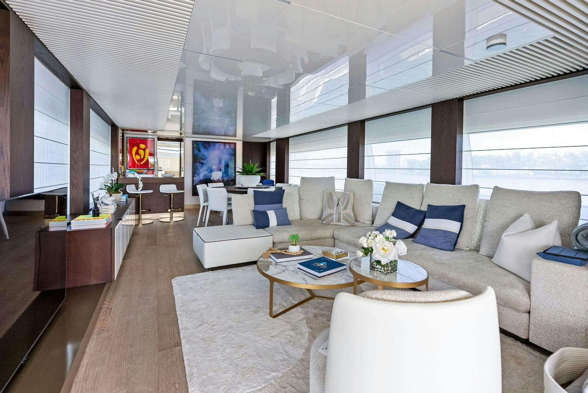 Ferretti Yachts 850 Interior