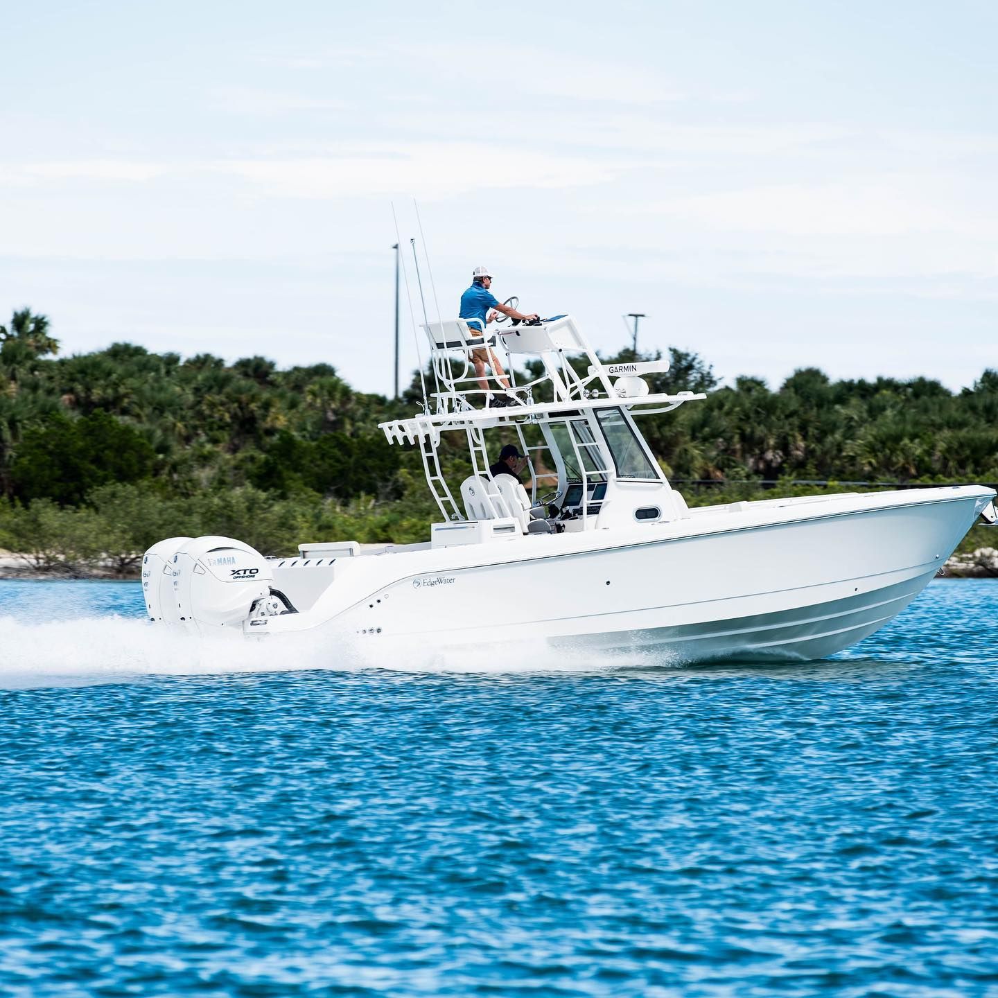 EdgeWater 340CC