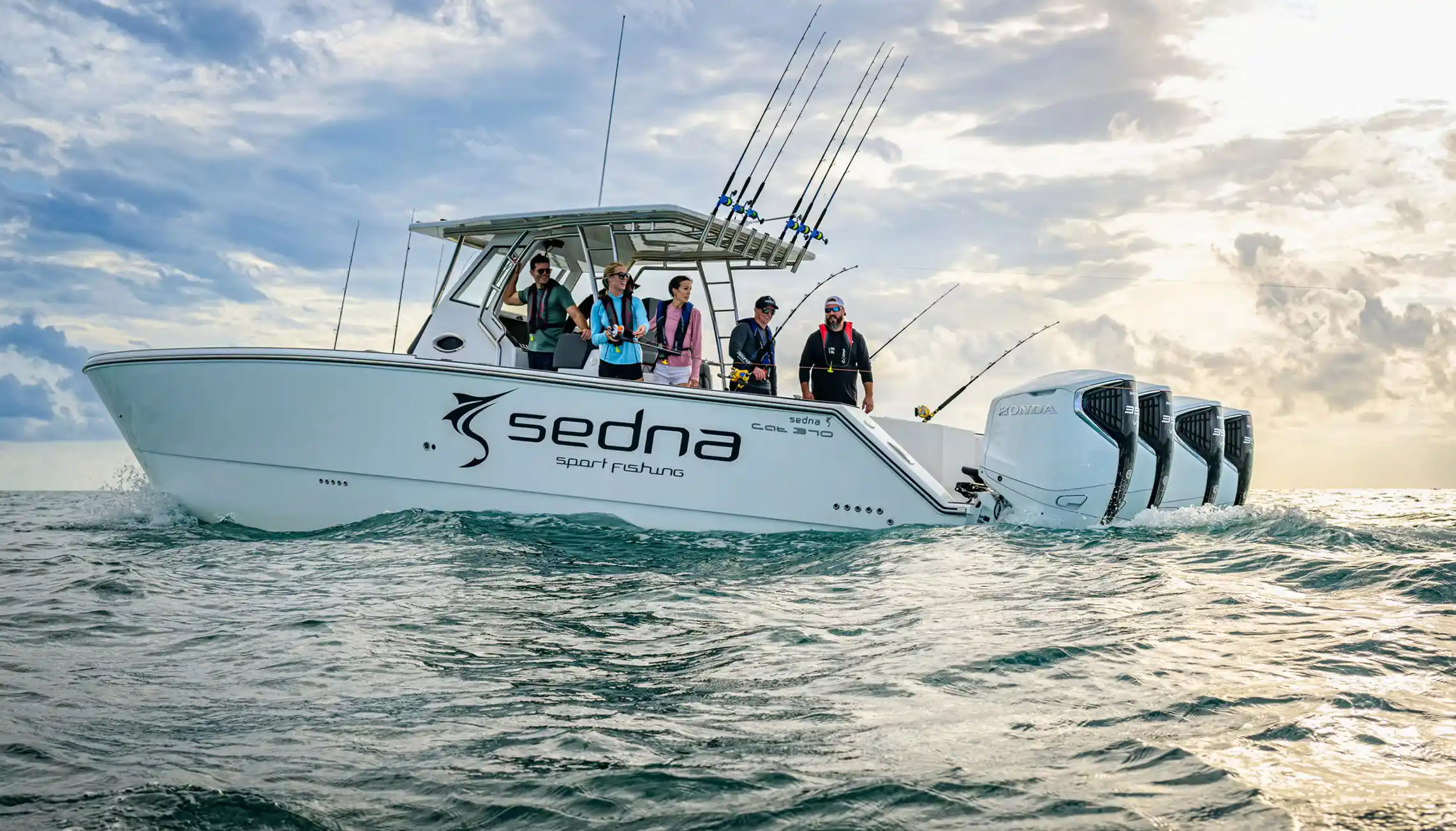 Sedna Sportfishing CAT 370 Exterior