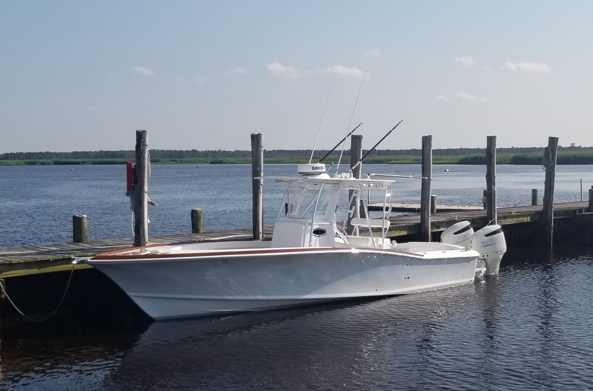 Exterior del Jersey Cape Yachts 31' Little Devil