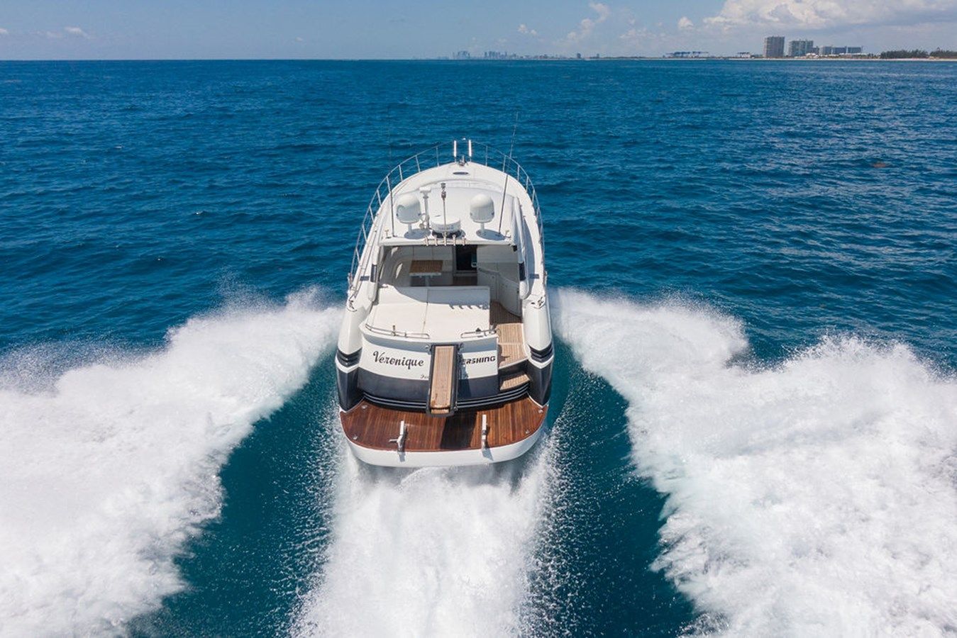 Pershing 50' Exterior