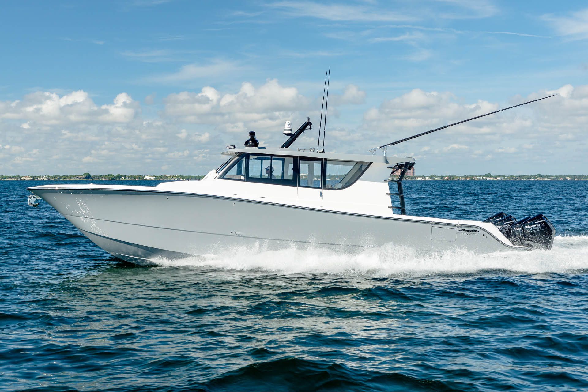 Außenbereich der Invincible 46 Pilothouse