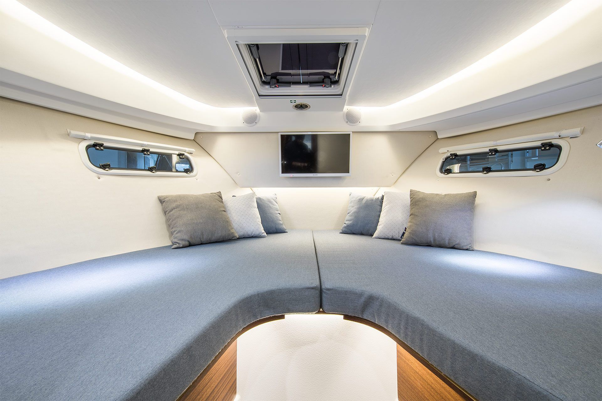 Nimbus Boats 305 Drophead Interior