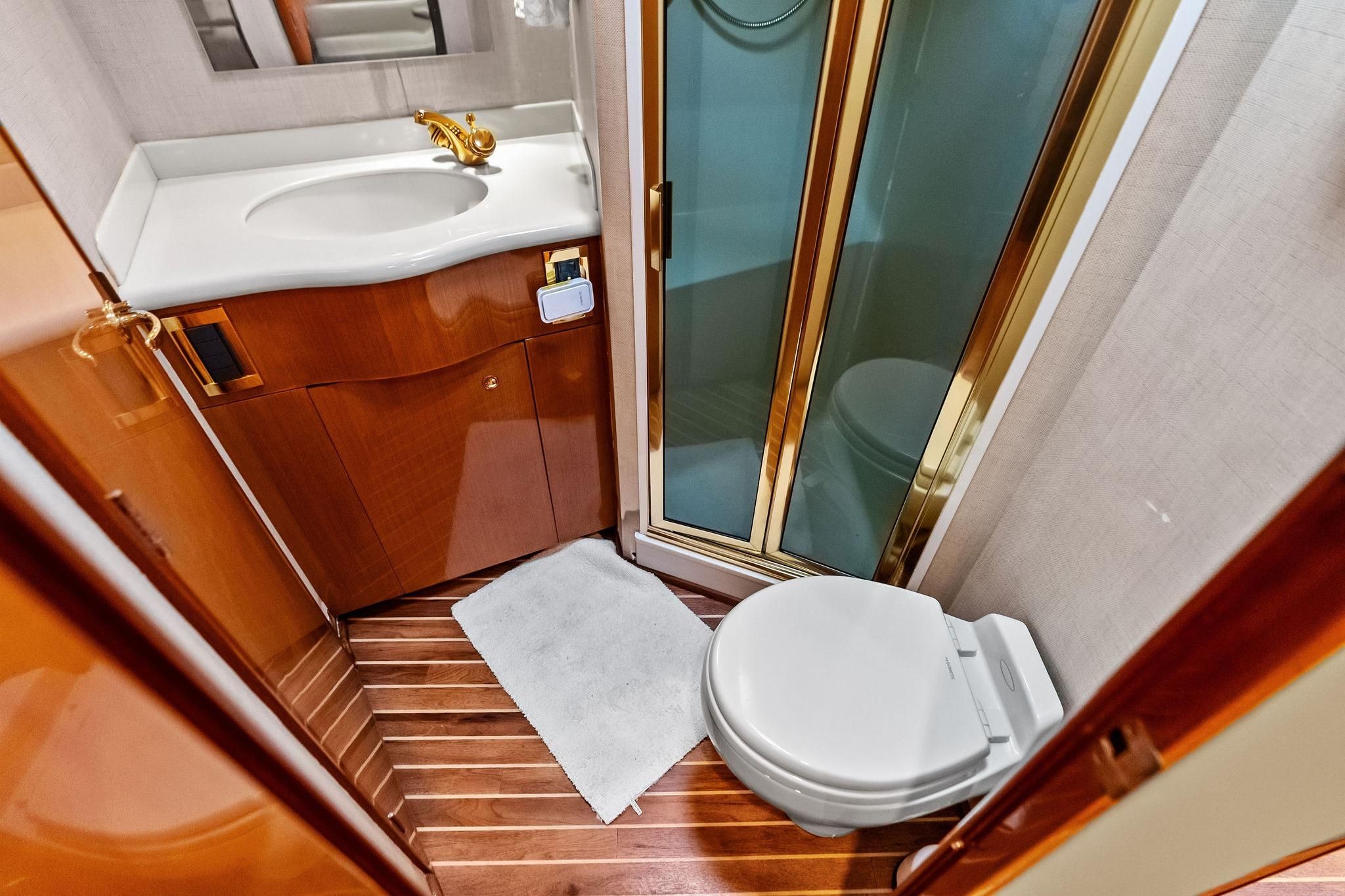 Interieur van de Viking Yacht 45 Open
