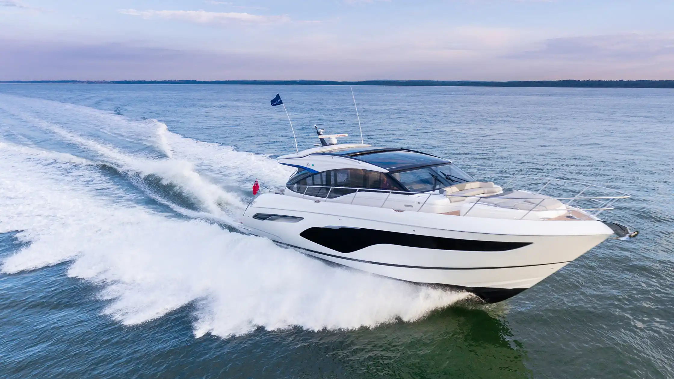 Princess Yachts V60 Exterior