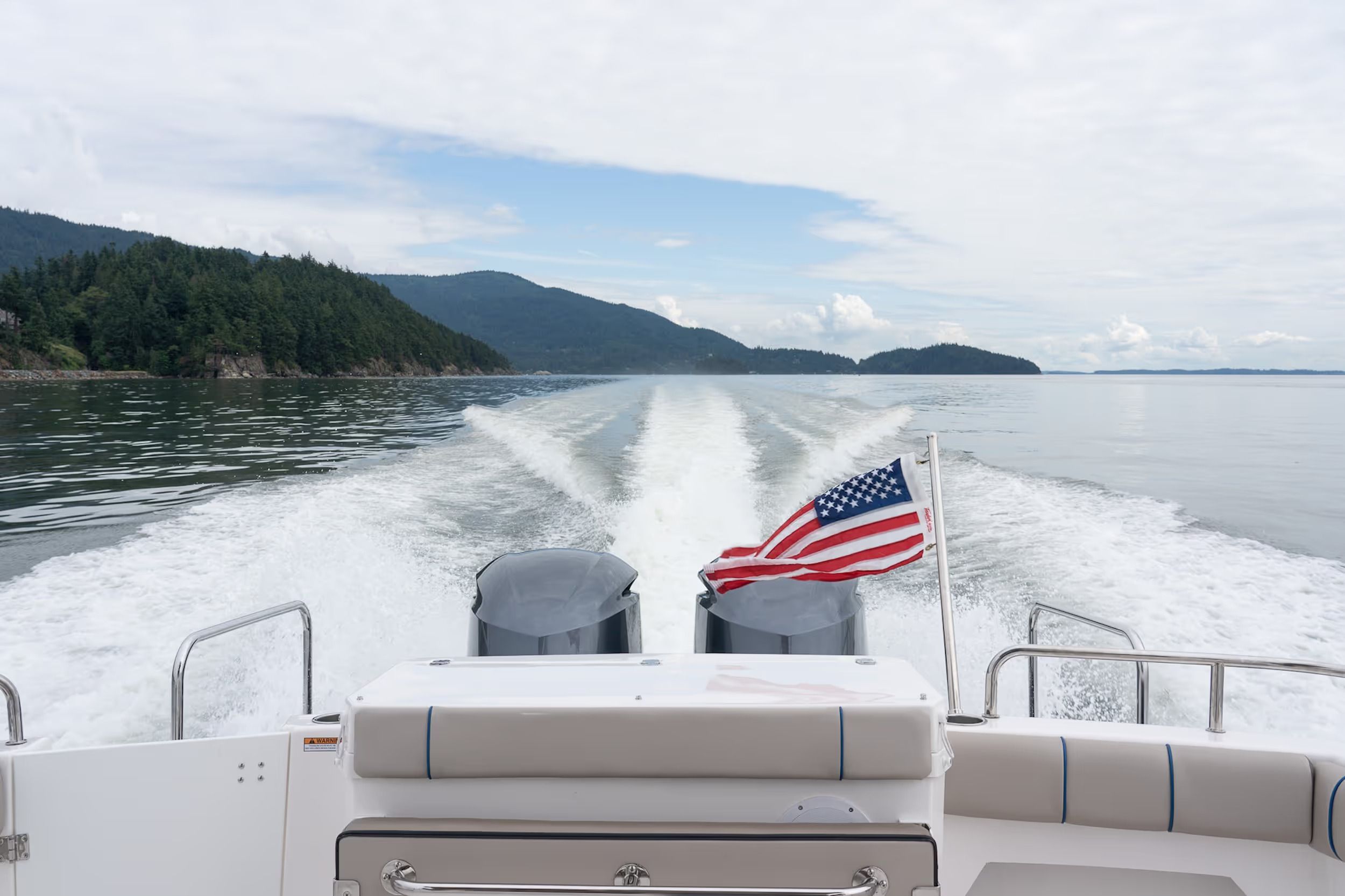 Exterior del Cutwater 32 Coupe