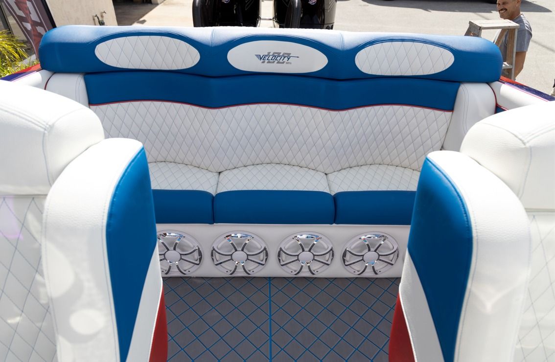 Interieur van de Velocity 260VR