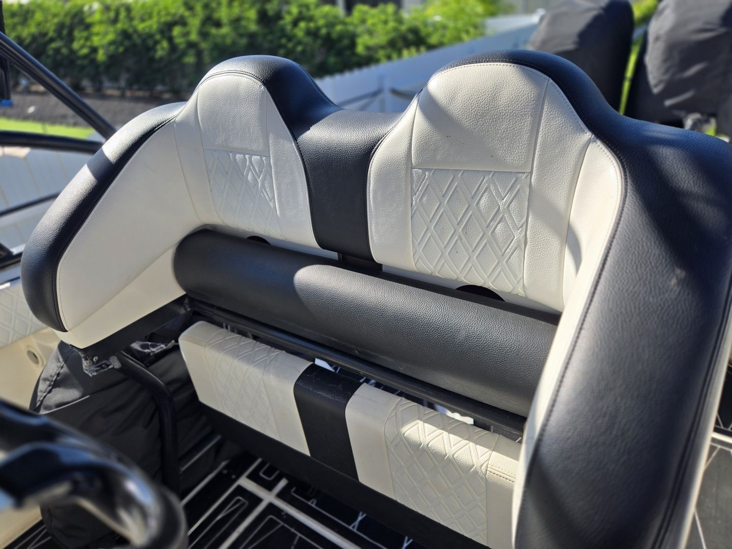 Interior del Glasstream 273 SCX