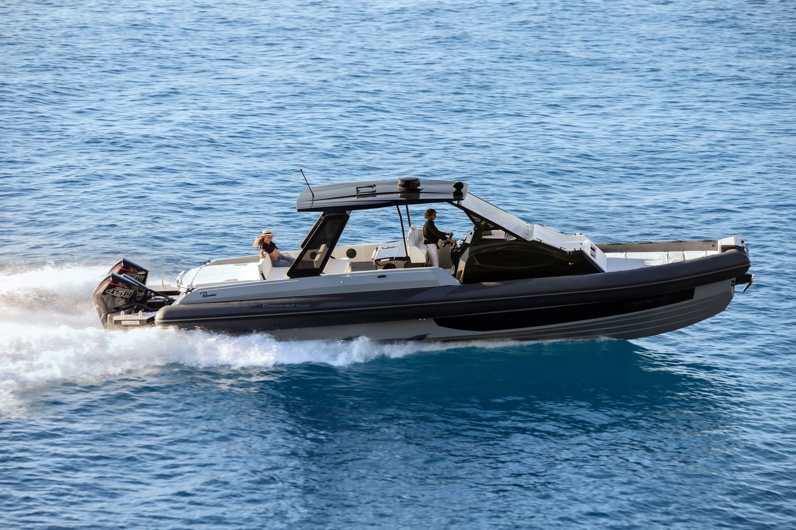 Ranieri International Cayman 45 Cruiser