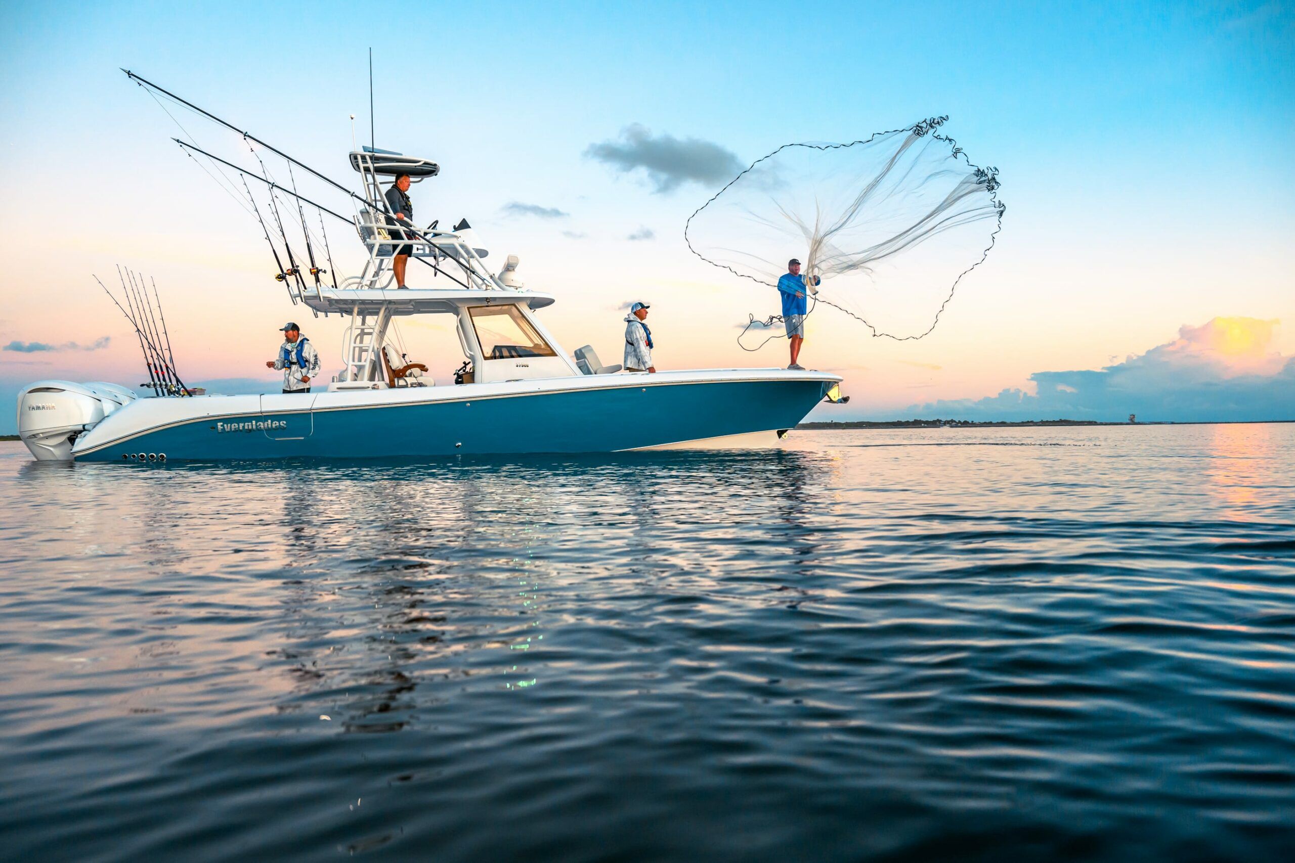 Everglades Boats 375CC Exterior