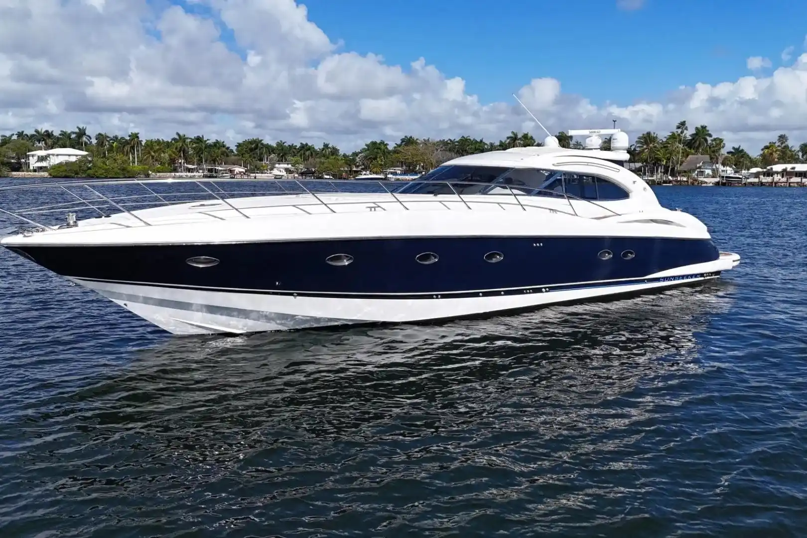 Exterieur van de Sunseeker Predator 56