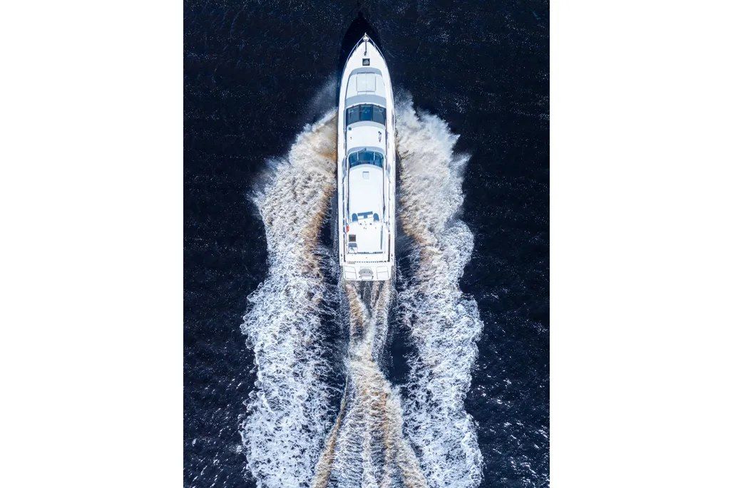 Pacific Mariner 65 Exterior