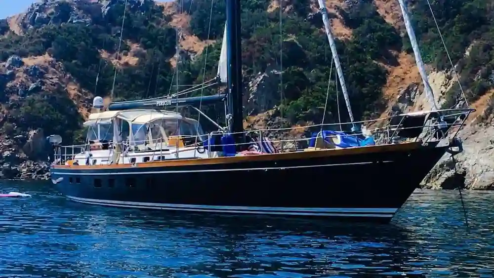 Little Harbor 62