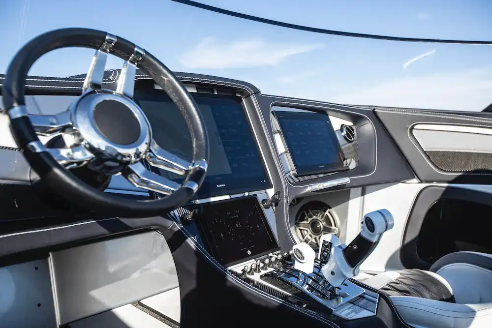 Interieur van de MTI 340X Cat