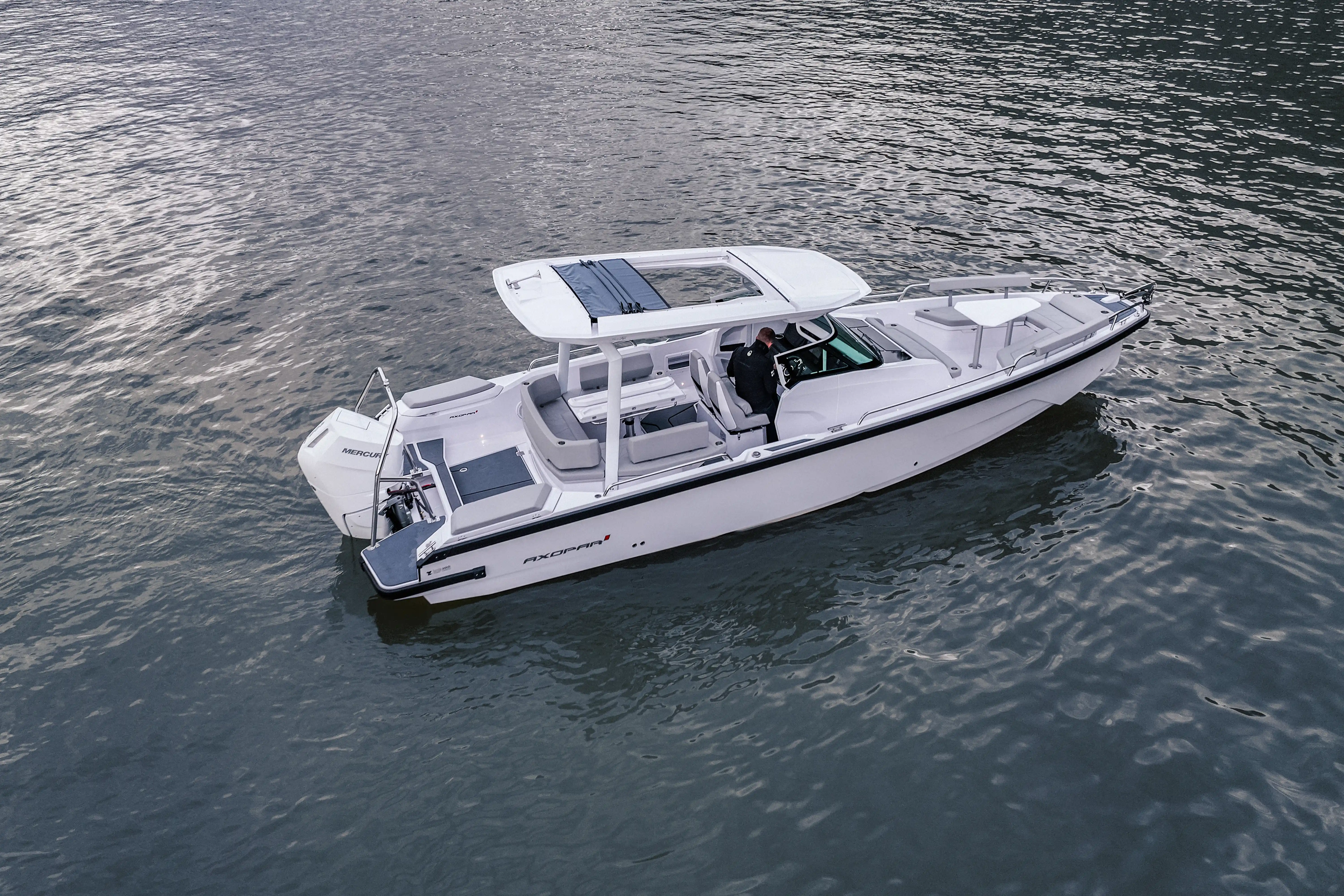 Axopar 29 Sun Top Exterior