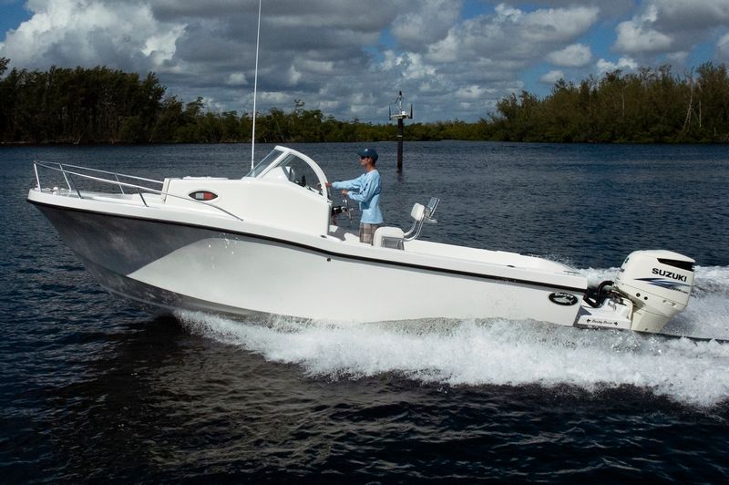 Dusky 252 Fish Around Cruiser