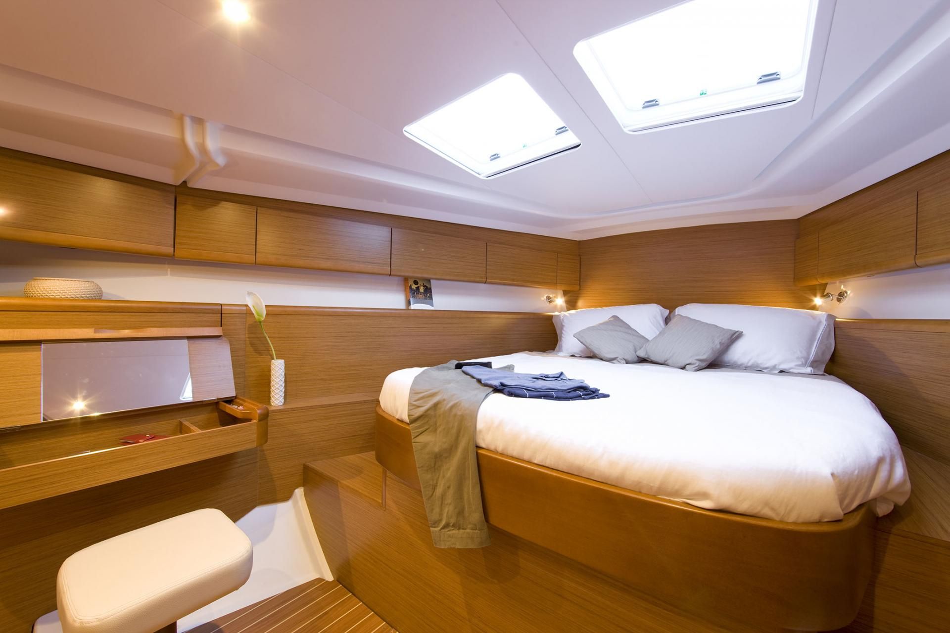 Jeanneau Sun Odyssey 50 DS Interior