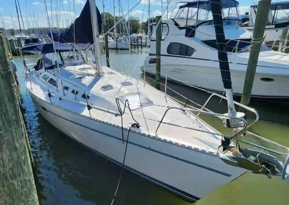Catalina Yachts 400