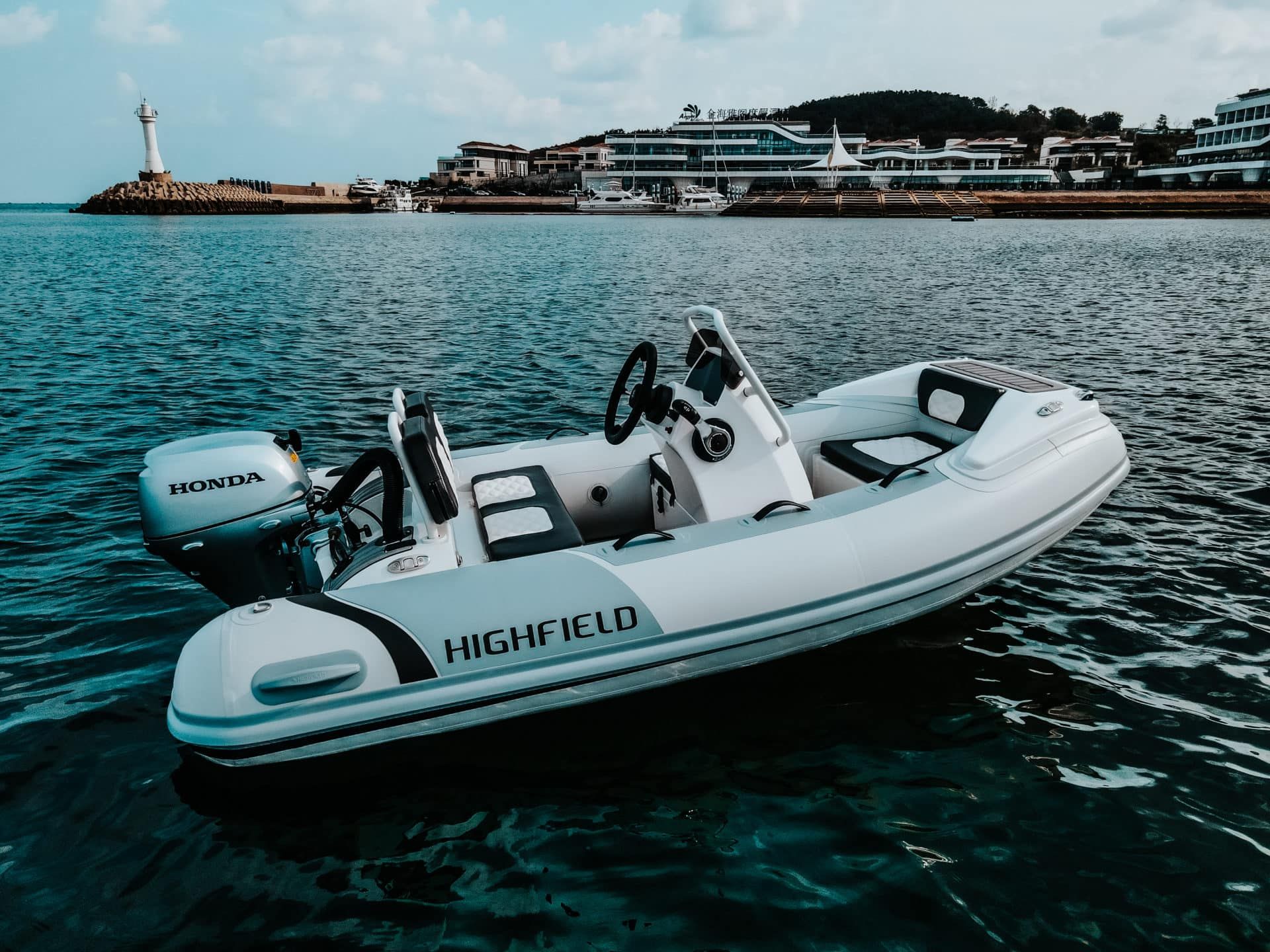 Highfield Sport 300